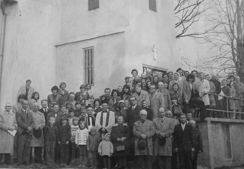parafia polskokatolicka 1_48.jpg - Rok 1977. Rekolekcje Wielkopostne które prowadził ks. Jan Kuszczak